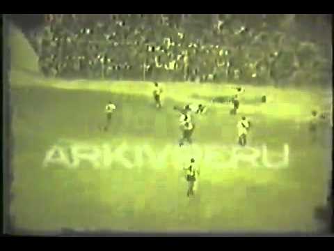 TRAGEDIA EN EL ESTADIO NACIONAL Perú+ +Argentina+Estadio+Nacional,+1964