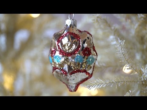 Making a Mold Blown Holiday Ornament