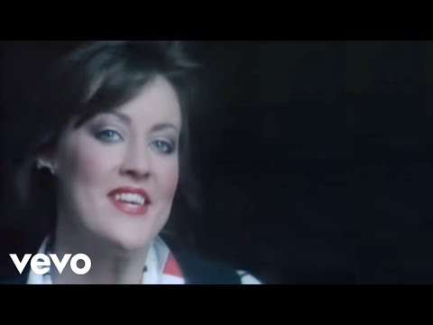 Katrina &amp; The Waves - Walking On Sunshine (Official Music Video)