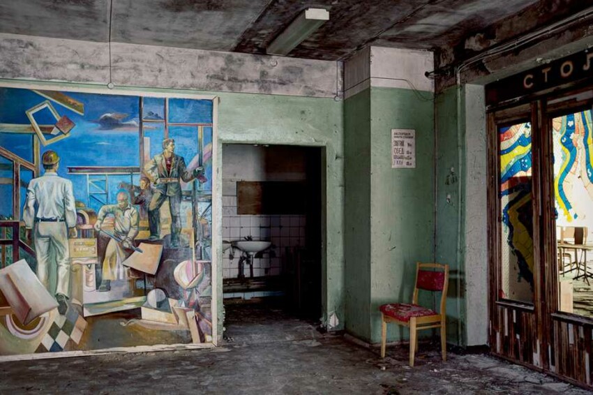 52 фотографии заброшенных объектов Советского Союза в Европе