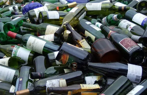 25 признаков того, что вы пьете слишком много вина