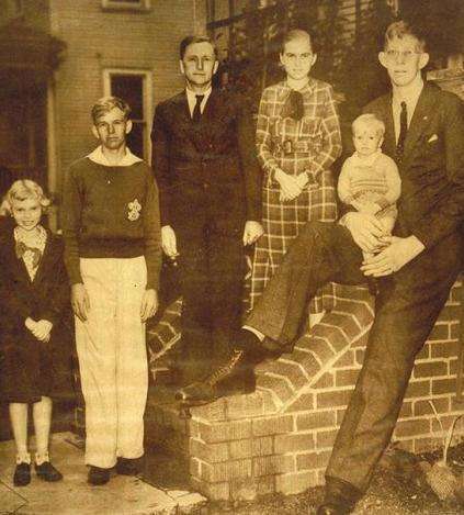 Роберт Вэдлоу - самый высокий человек в истории - 4
