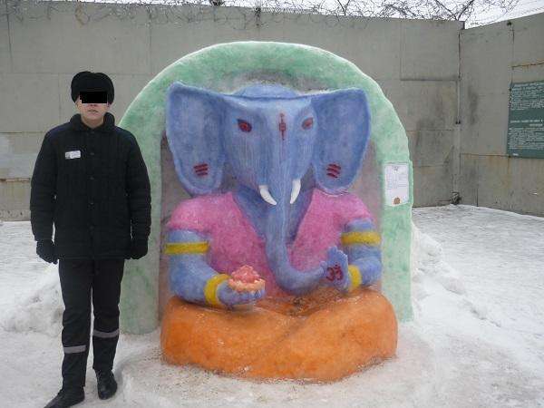 снежных скульптур из российских тюрем
