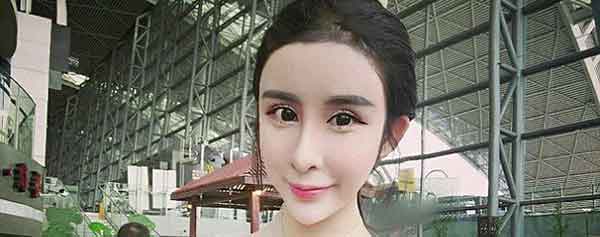Вот до чего доводит любовь: 15-летняя китаянка сделала пластику лица, превратившись в куклу, чтобы вернуть парня