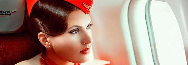 10 авиакомпаний с самыми красивыми стюардессами