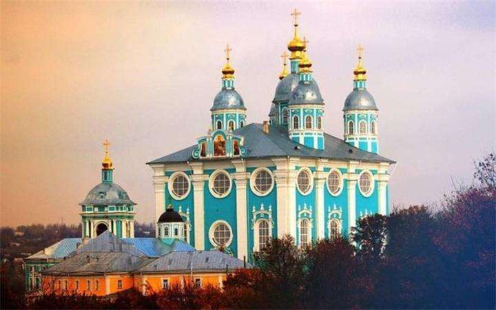 10 красивейших храмов и церквей России