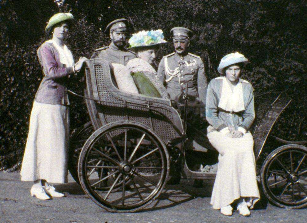 The family of Tsar Nicholas II. The series of the unique pictures were taken by the Tsar Nicholas II himself or people close to the royal family. They were realized in 1915-1916, the most terrible years of World War I. Nicholas II was an insatiable photographer. He took special care of pictures, filed them with care in numerous albums. He passed down his love for photography to Maria, his third daughter, who is responsible for colouring most of the pictures. (Photo: Laski Diffusion/Getty Images)