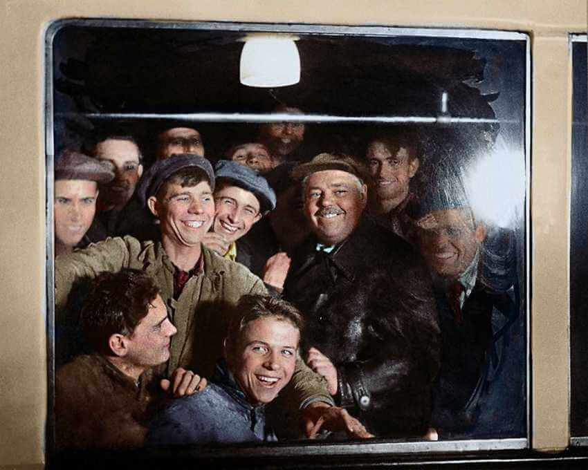 colorized-vintage-old-photos-russia-40-5721d5a7b35b8__880