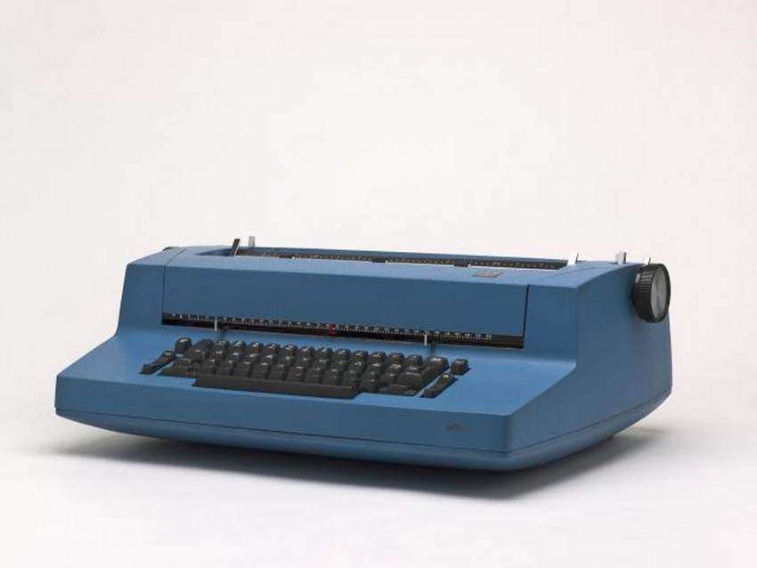 IBM Selectric II Typewriter by American designer Eliot Fette Noyes (manufactured by the IBM Corporation), 1971. Gift of Lee and Dorothy Alig. (Photo by Indianapolis Museum of Art/Getty Images)