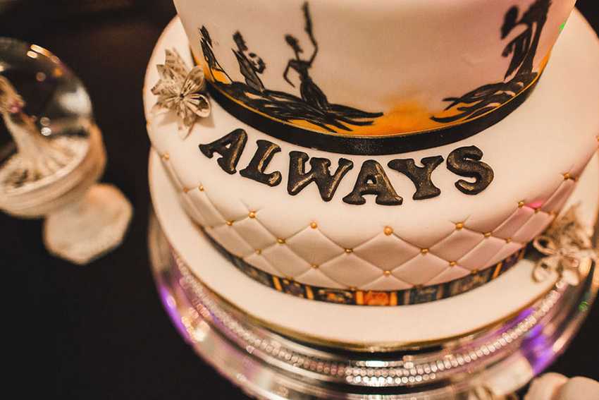 harry-potter-themed-wedding-cassie-lewis-byrom-39