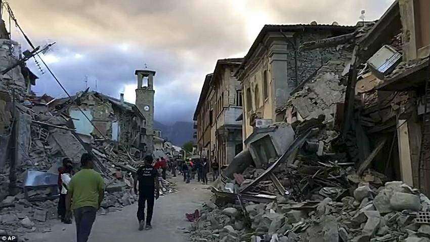 17 самых впечатляющих фотографий разрушительного землетрясения в Италии