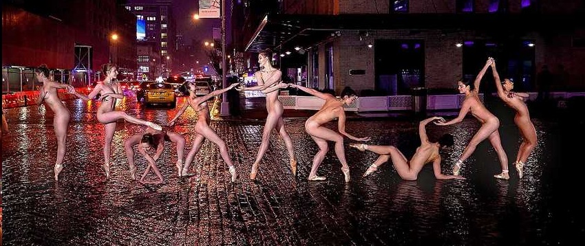 фото с голыми танцорами на улицах