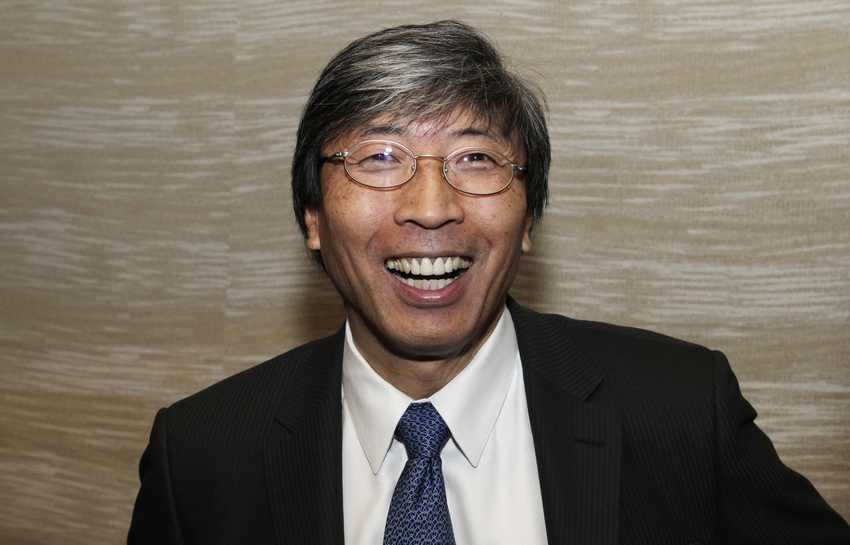 Dr. Patrick Soon-Shiong medical researcher, inventor and chairman of the Chan Soon-Siong Family Foundation, attends a VIP reception before receiving the "Treasures of Los Angeles" award at the luncheon at Central City Association of Los Angeles May 9, 2013 in Los Angeles. The annual award pays tribute to individuals and organizations in Los Angeles that have made significant contributions in various fields such as business and community, according to organisers. REUTERS/Fred Prouser (UNITED STATES - Tags: ENTERTAINMENT SCIENCE TECHNOLOGY BUSINESS) - RTXZGV0