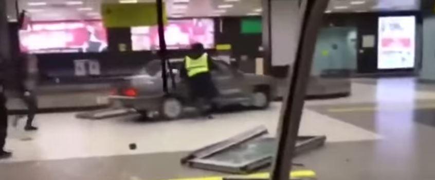 видео из казанского аэропорта